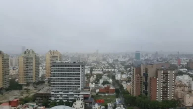 Cielo nublado y lluvia sobre la ciudad de Córdoba en la mañana del lunes 12 de octubre